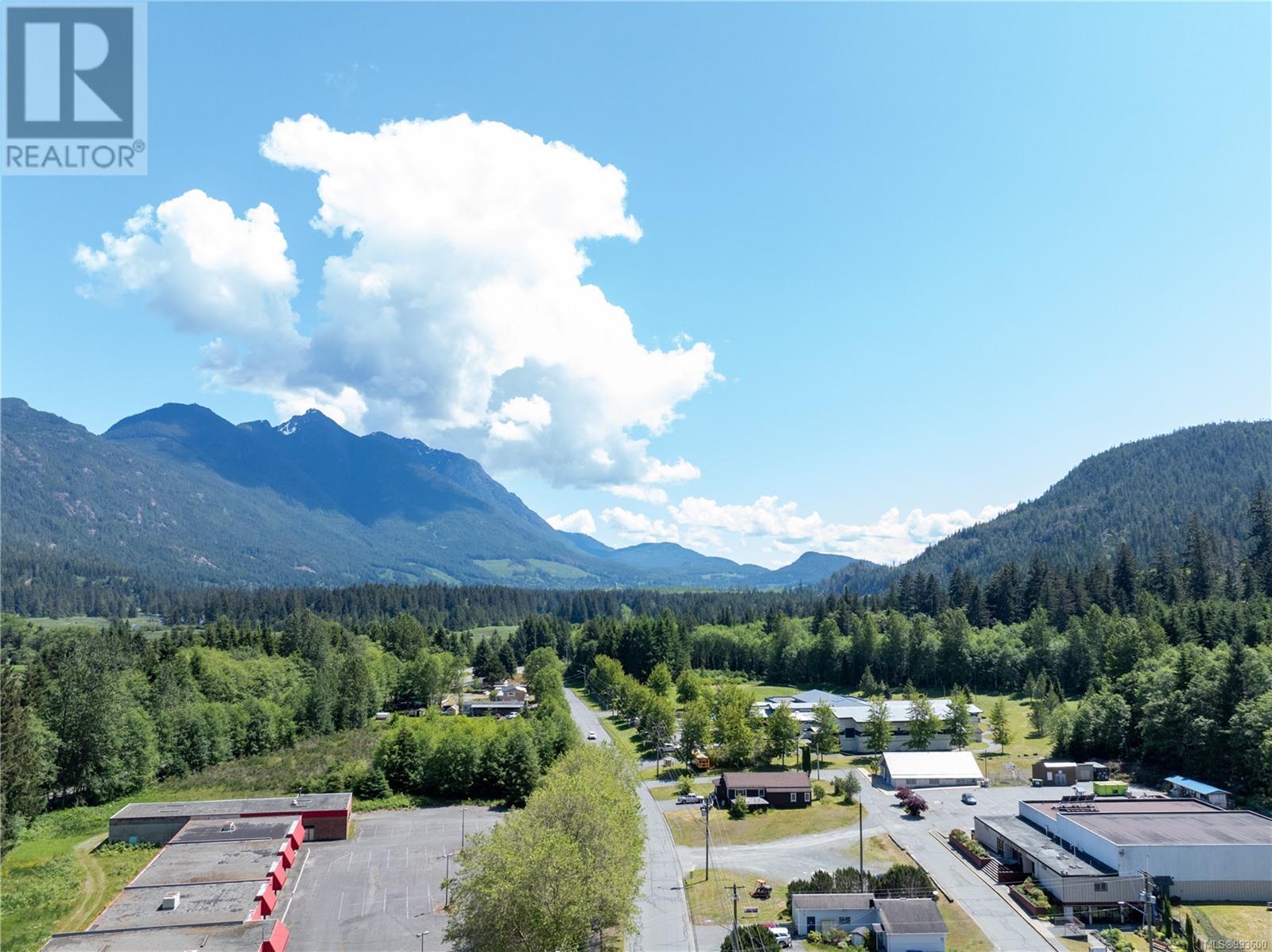 Photo 26 of 204 611 Macmillan Dr, Sayward BC