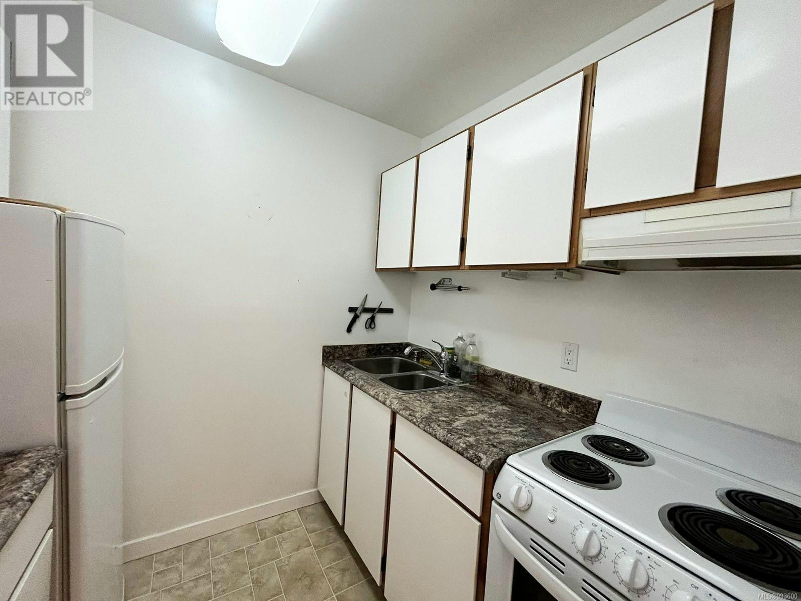 Photo 6 of 204 611 Macmillan Dr, Sayward BC