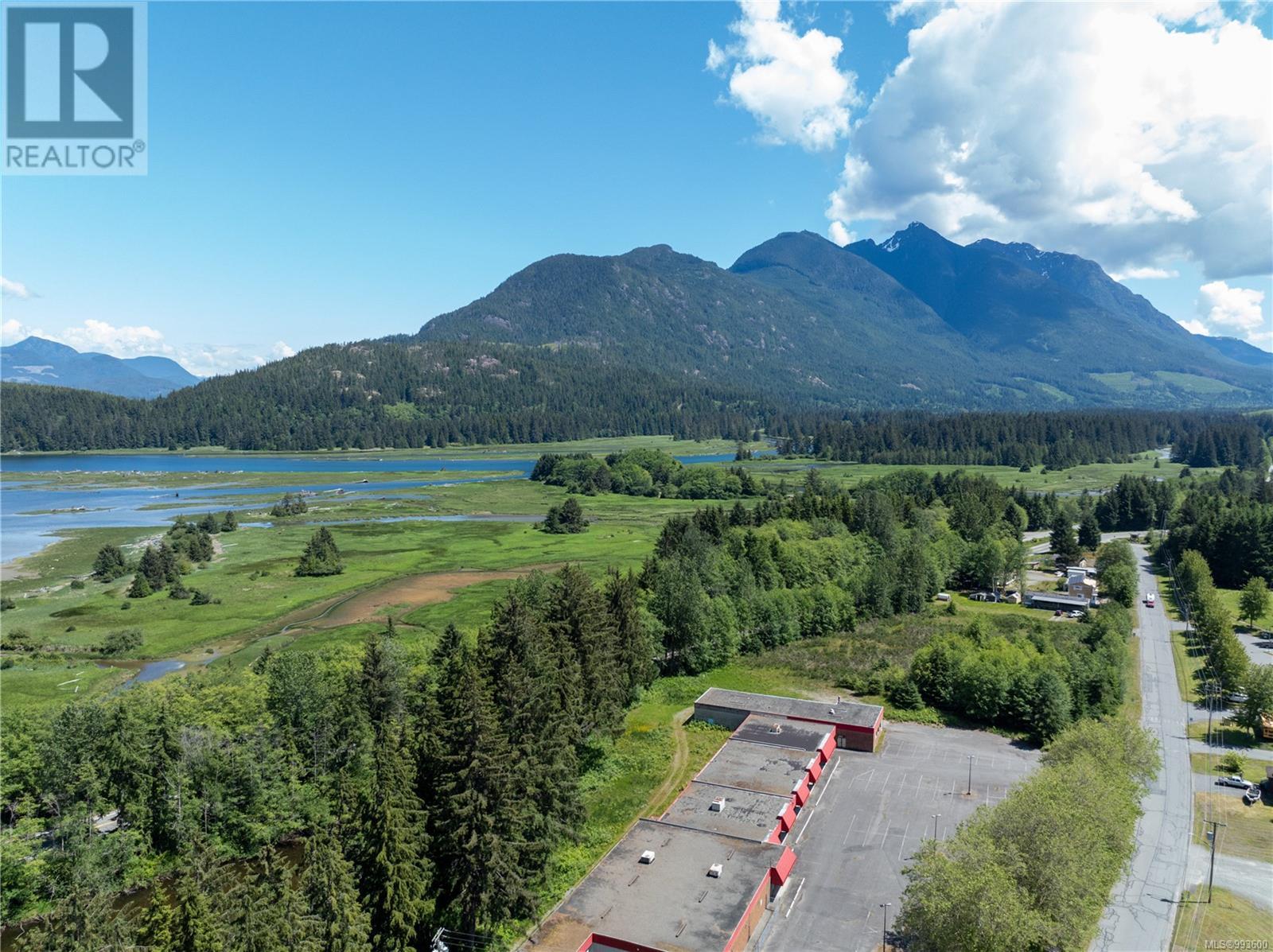 Photo 20 of 204 611 Macmillan Dr, Sayward BC