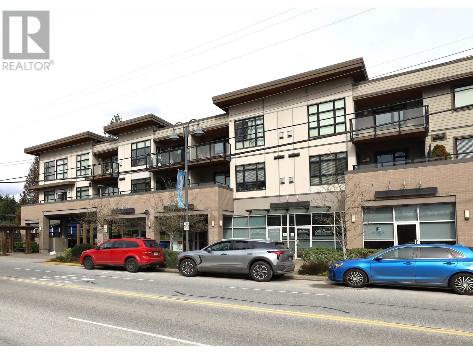 209 5682 WHARF AVENUE, Sechelt
