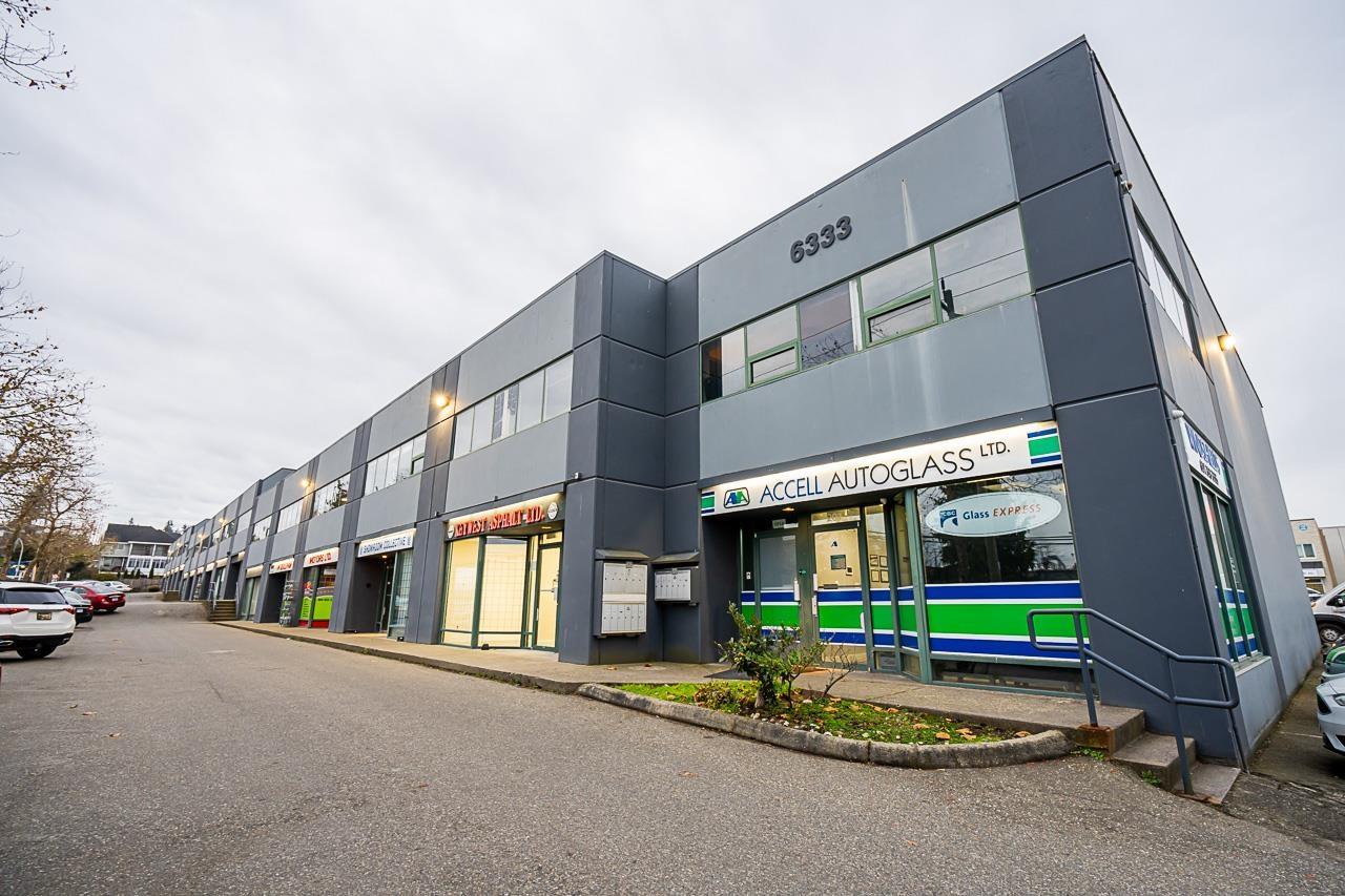 Photo 1 of 202 6333 148 Street, Surrey BC