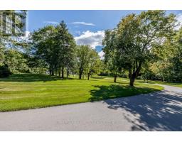 Family room - 1775 Ridge Road W, Oro Medonte, ON L0L2L0 Photo 8