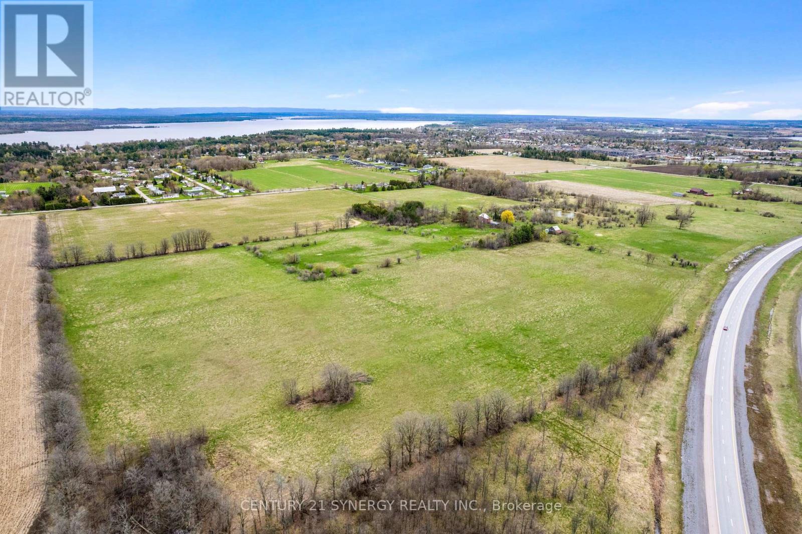 Photo 20 of 157 Duncan Drive, Mcnab Braeside ON