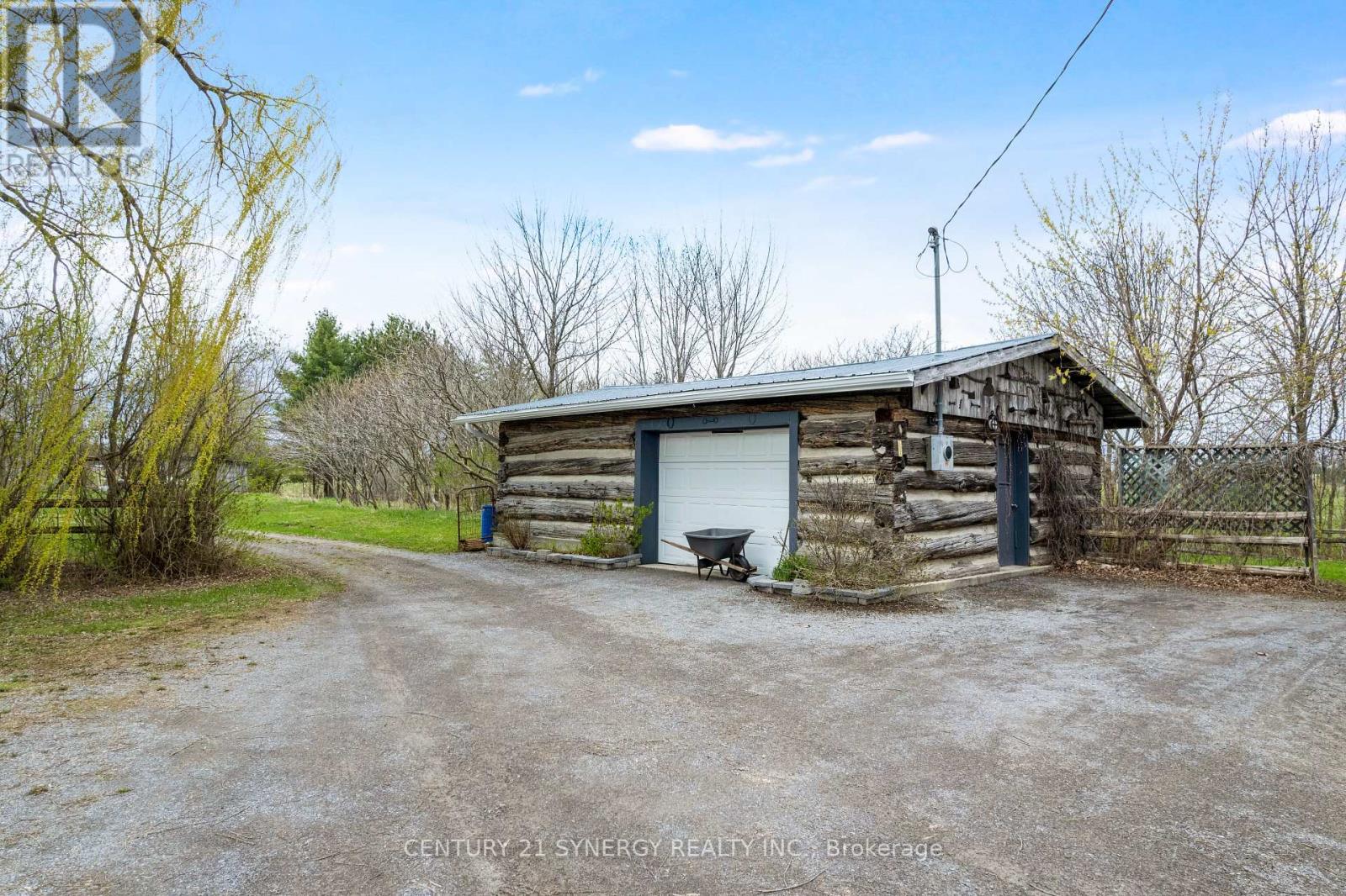 Photo 12 of 157 Duncan Drive, Mcnab Braeside ON