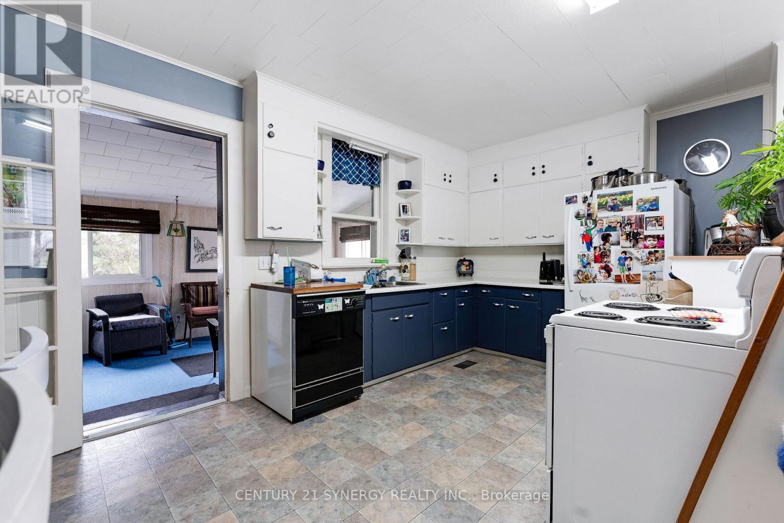 Photo 13 of 157 Duncan Drive, Mcnab Braeside ON