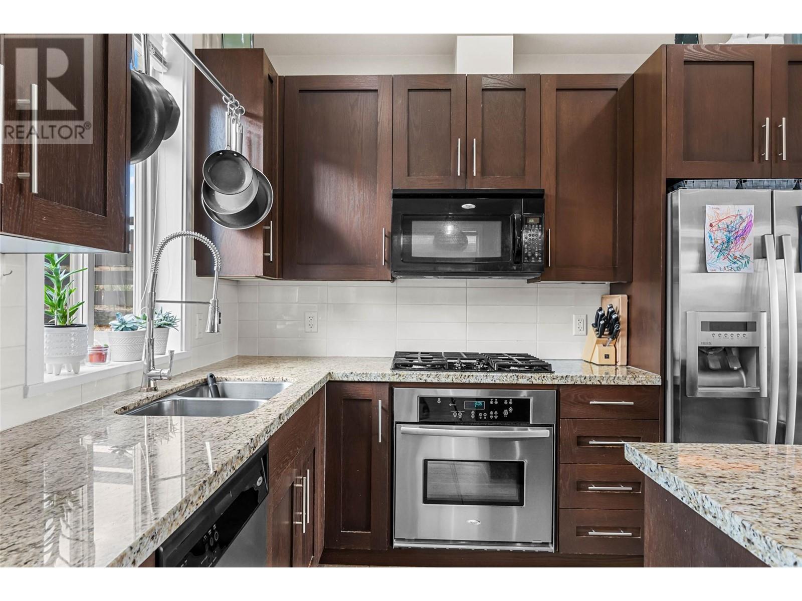 Photo 11 of 175 Holloway Drive Unit 11, Kamloops BC