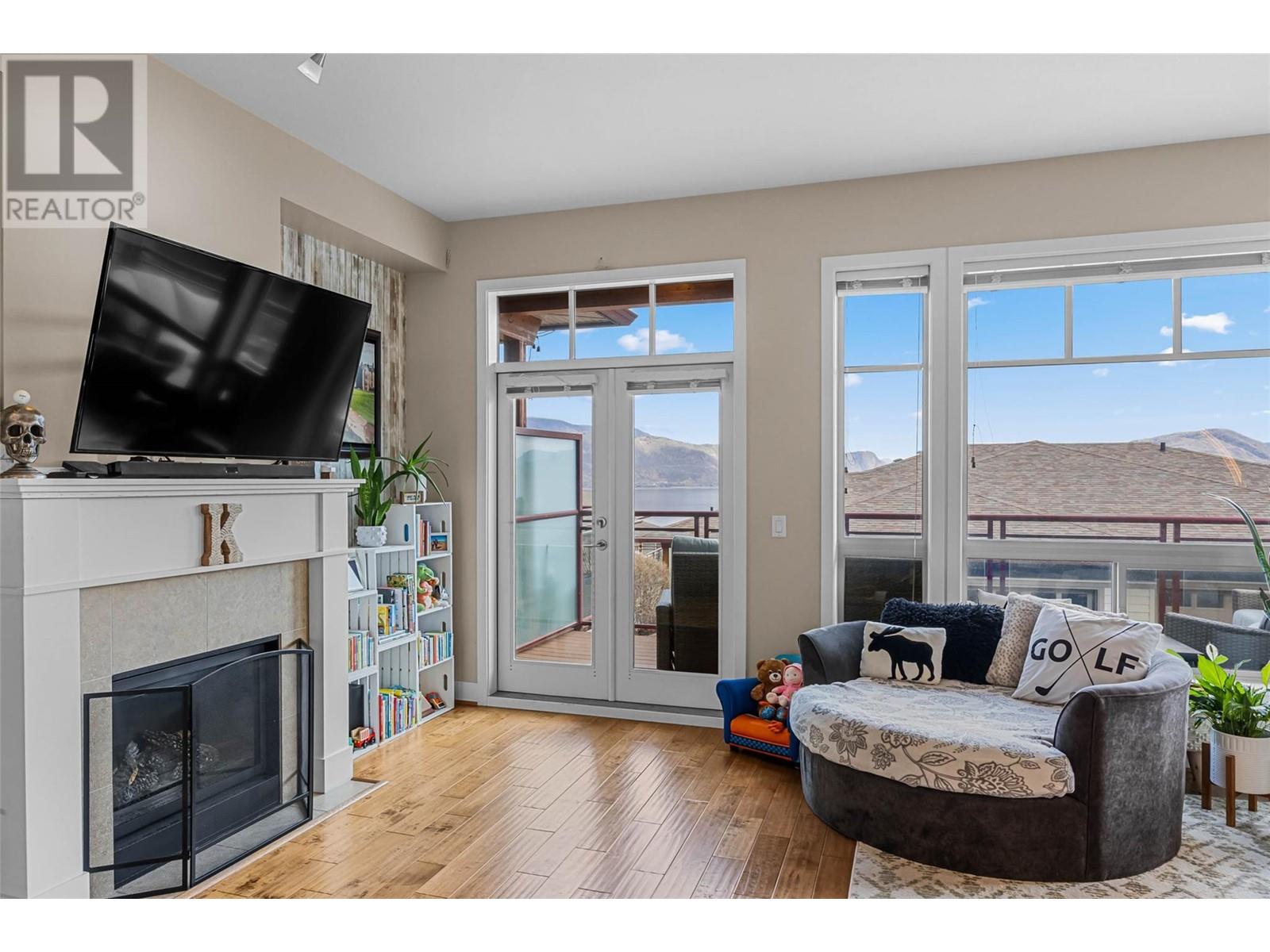 Photo 3 of 175 Holloway Drive Unit 11, Kamloops BC