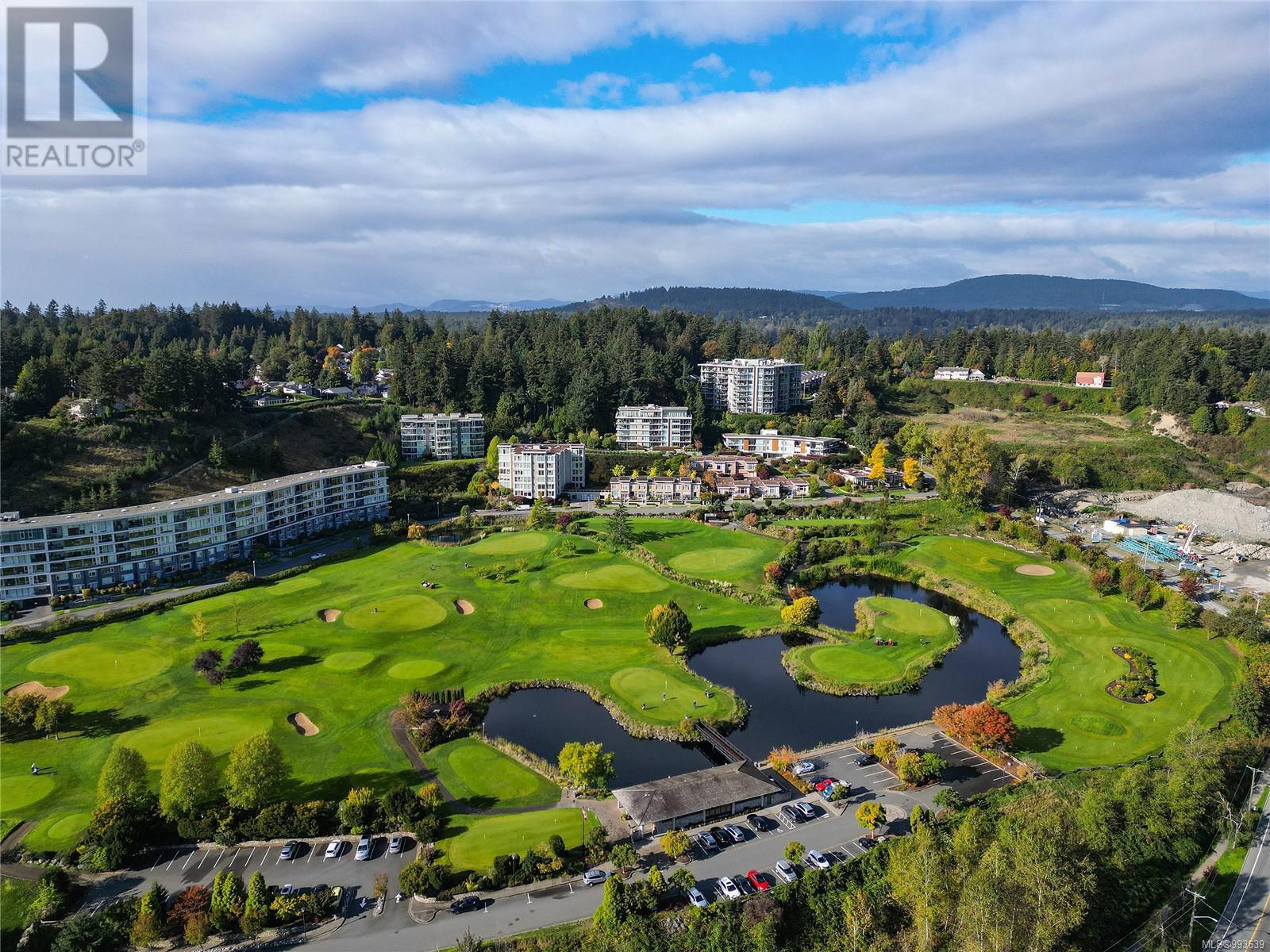 Photo 47 of 502 748 Sayward Hill Terr, Saanich BC