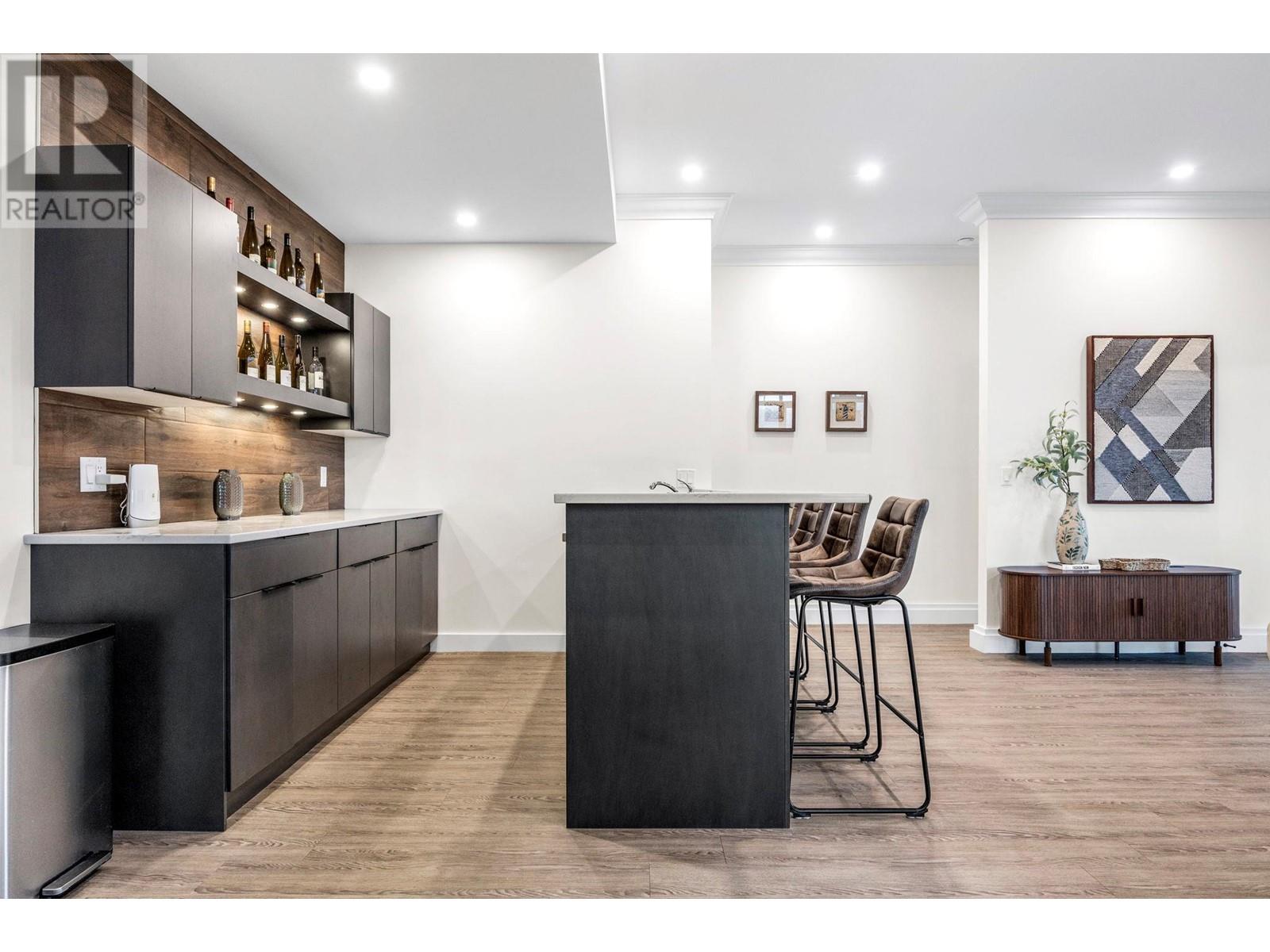  2584 Lucinde Road, West Kelowna