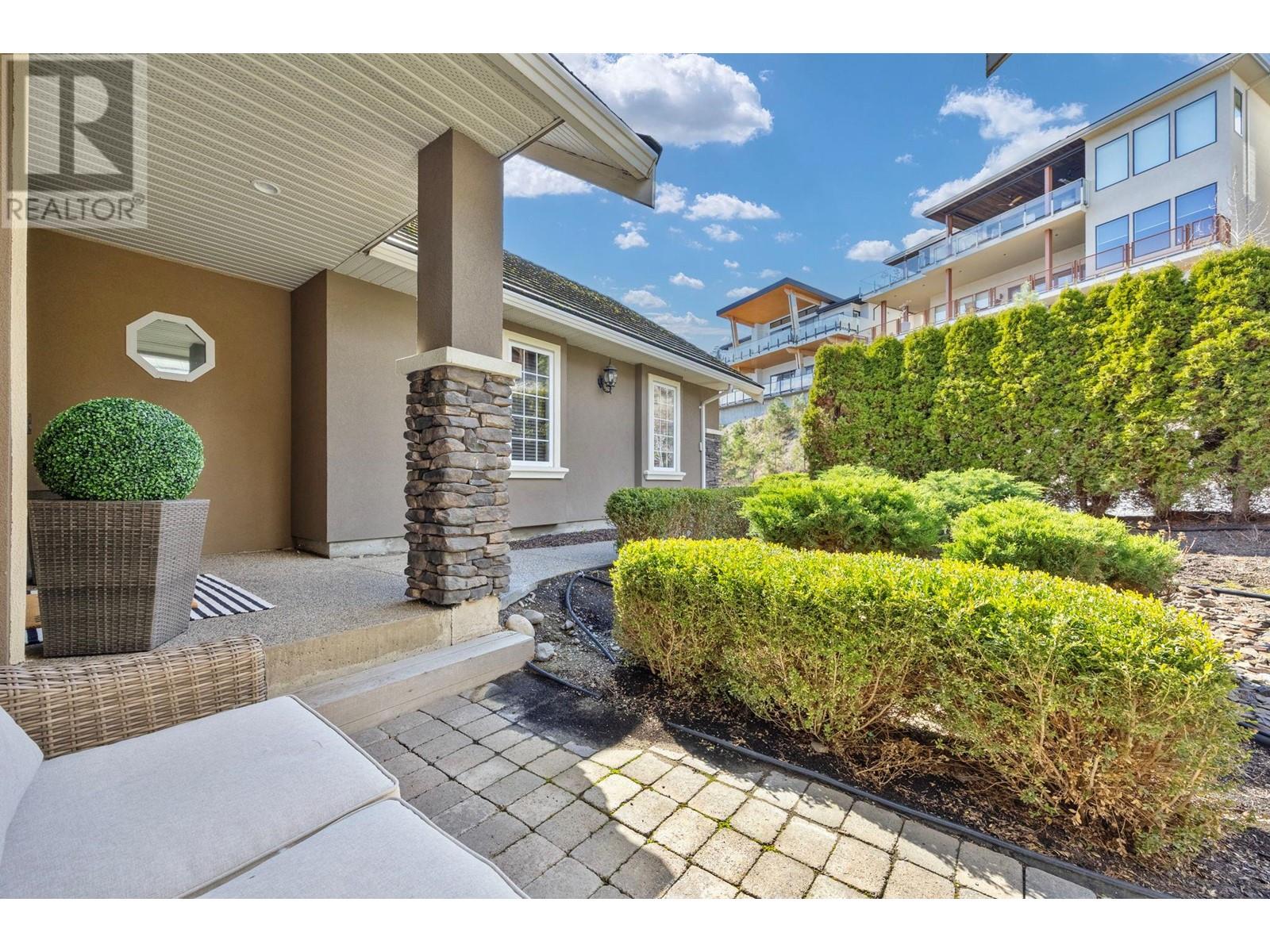  2584 Lucinde Road, West Kelowna