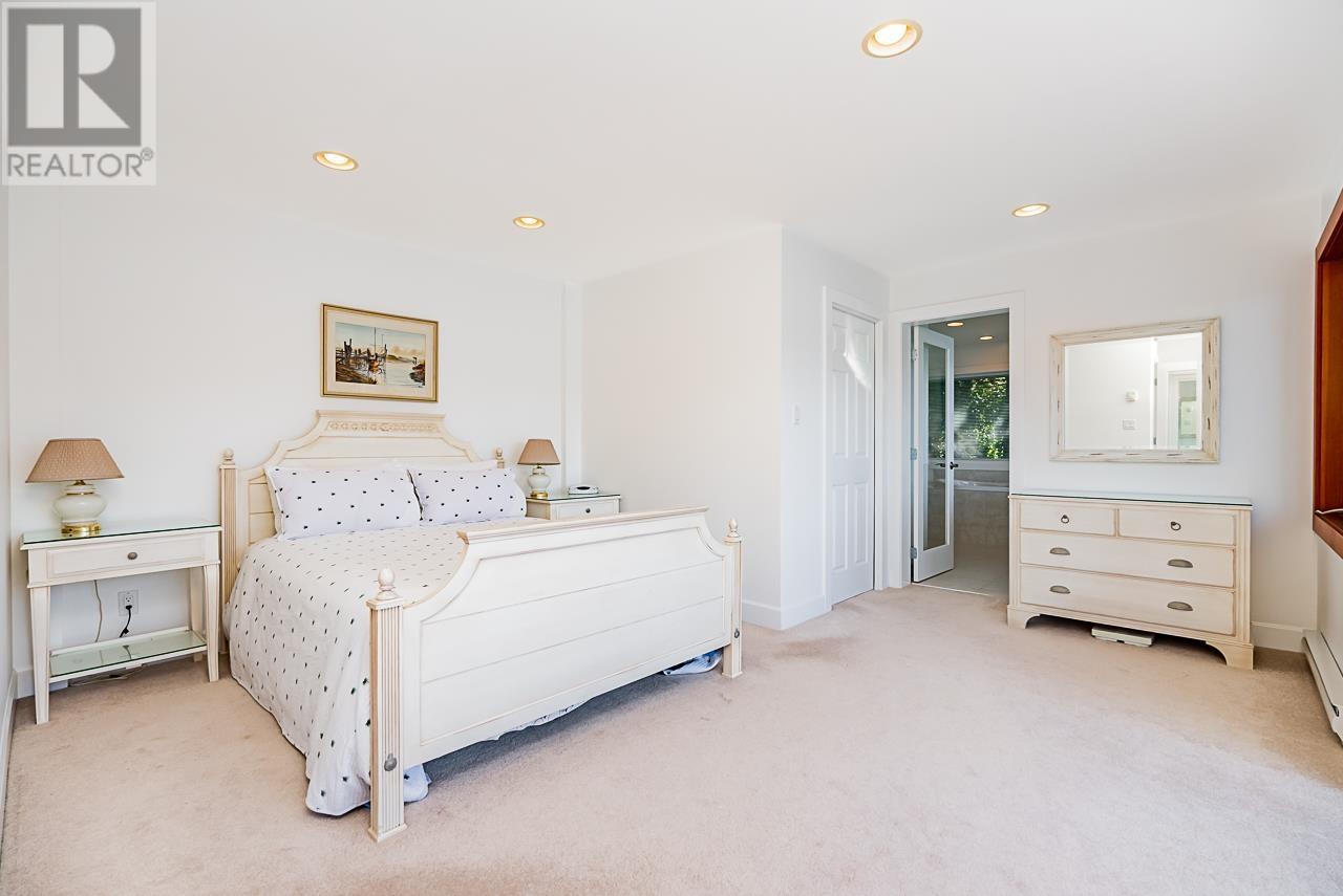 6275 TAYLOR DRIVE, West Vancouver