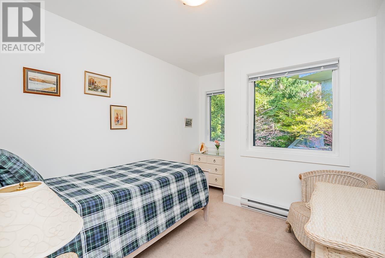6275 TAYLOR DRIVE, West Vancouver