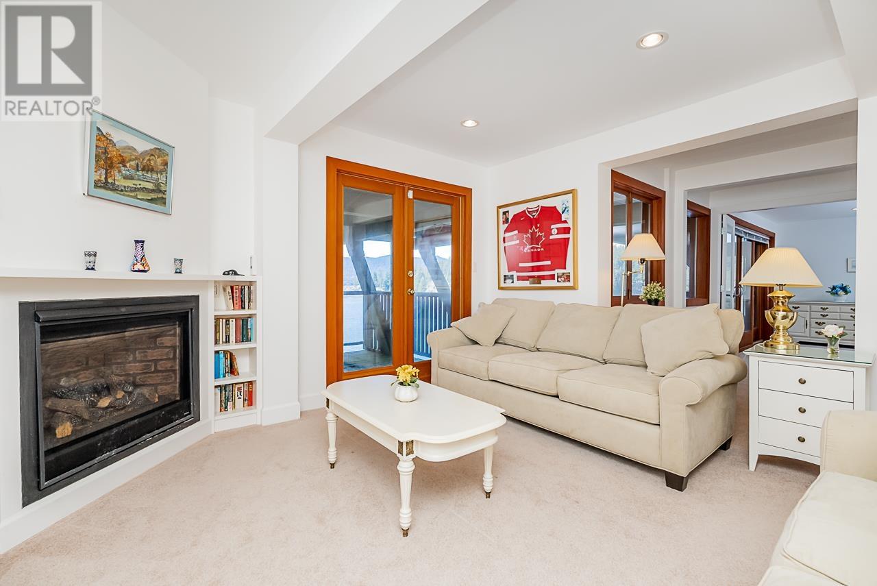 6275 TAYLOR DRIVE, West Vancouver