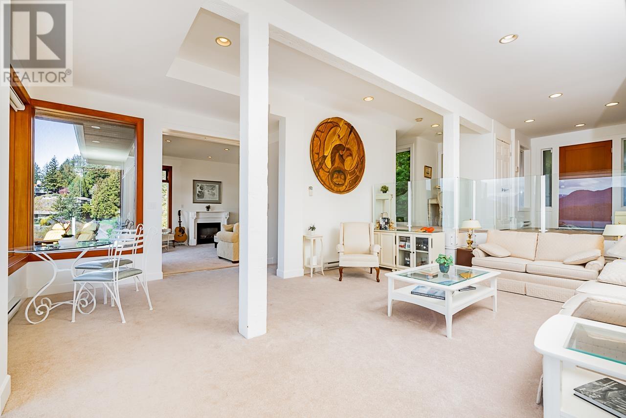 6275 TAYLOR DRIVE, West Vancouver