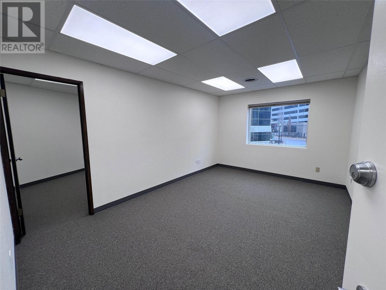 211 1579 Sutherland Avenue, Kelowna