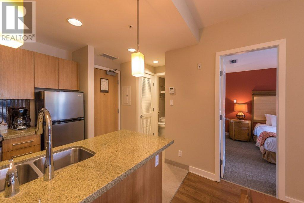 15 PARK Place Unit# 325, Osoyoos