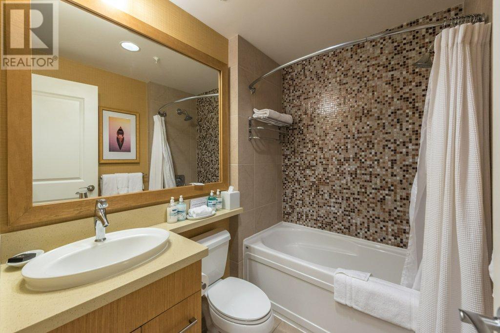 15 PARK Place Unit# 325, Osoyoos