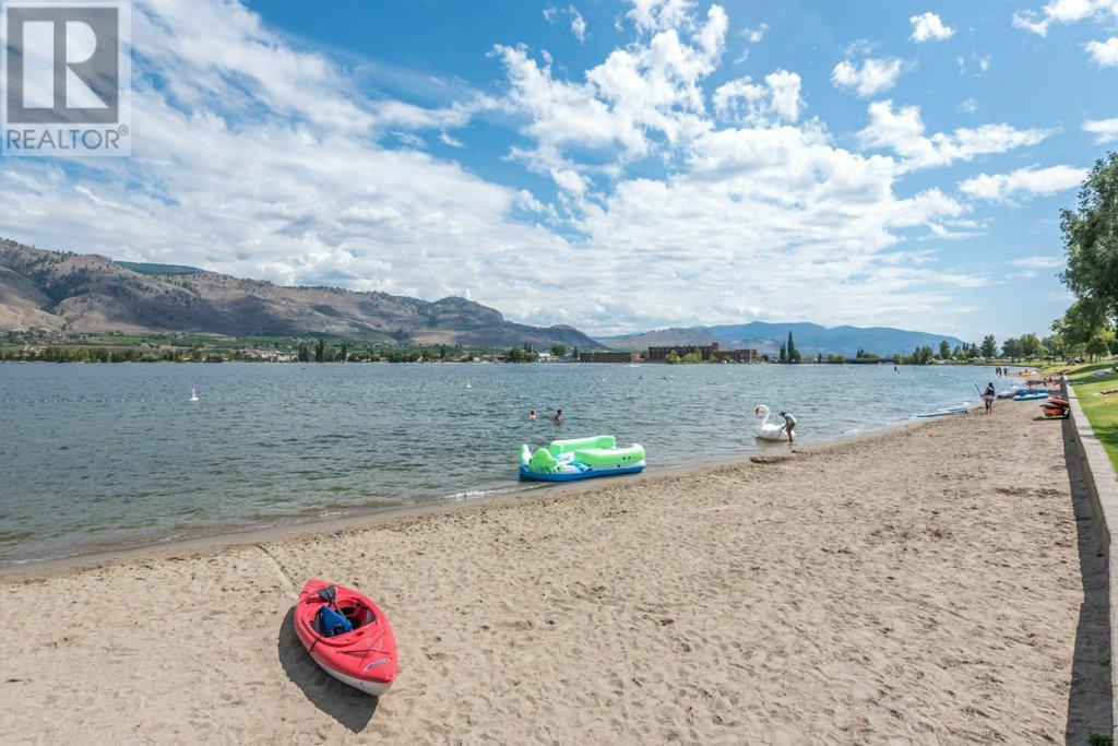 15 PARK Place Unit# 325, Osoyoos