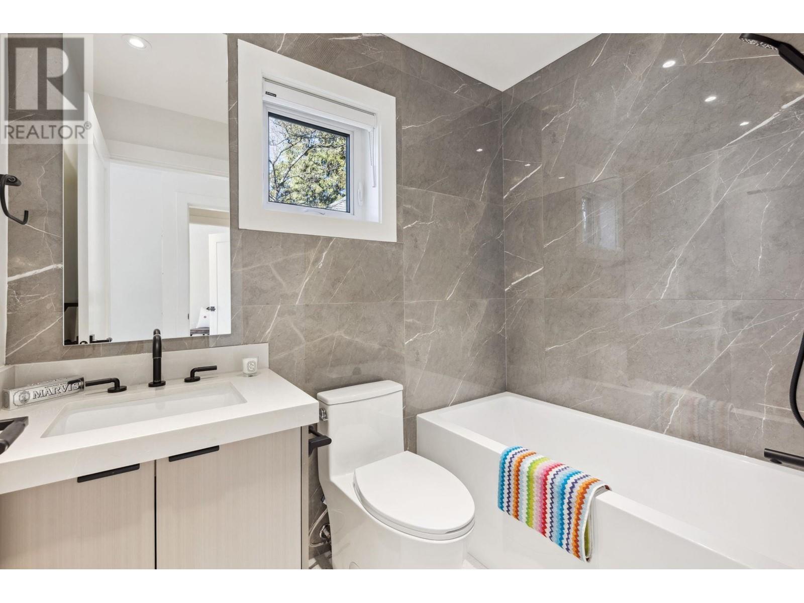 1 3081 W 14TH AVENUE, Vancouver