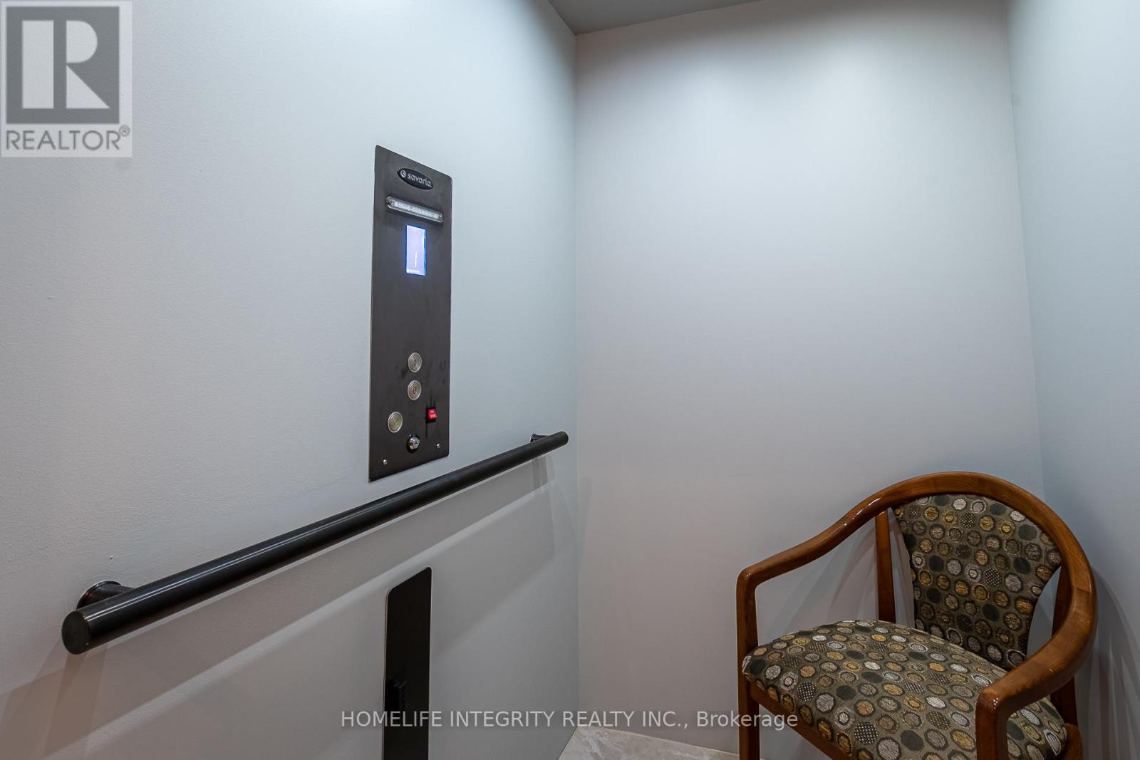 Photo 17 of 171 Gold Park Gate, Essa ON