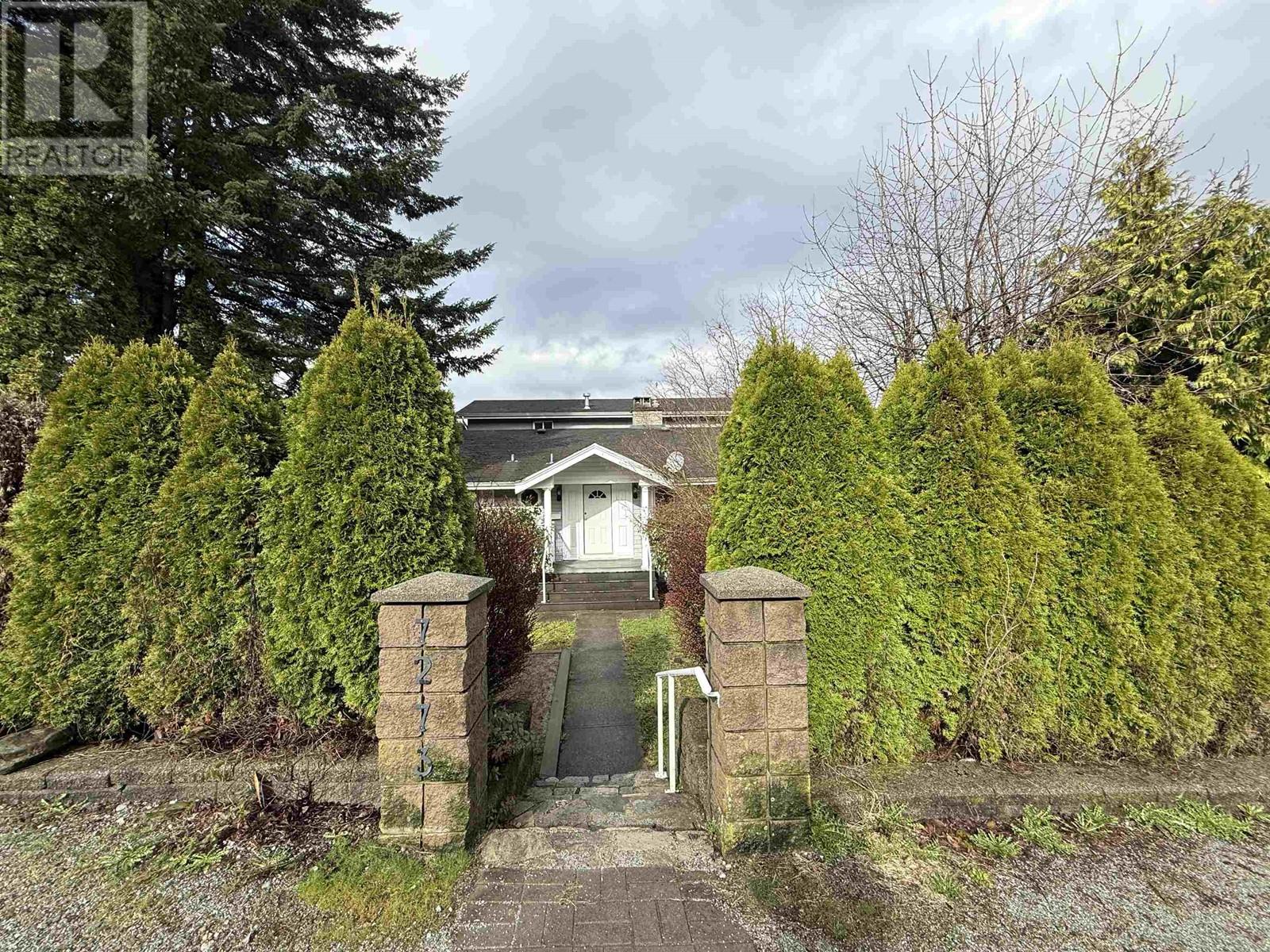Photo 1 of 7273 Braeside Drive, Burnaby BC