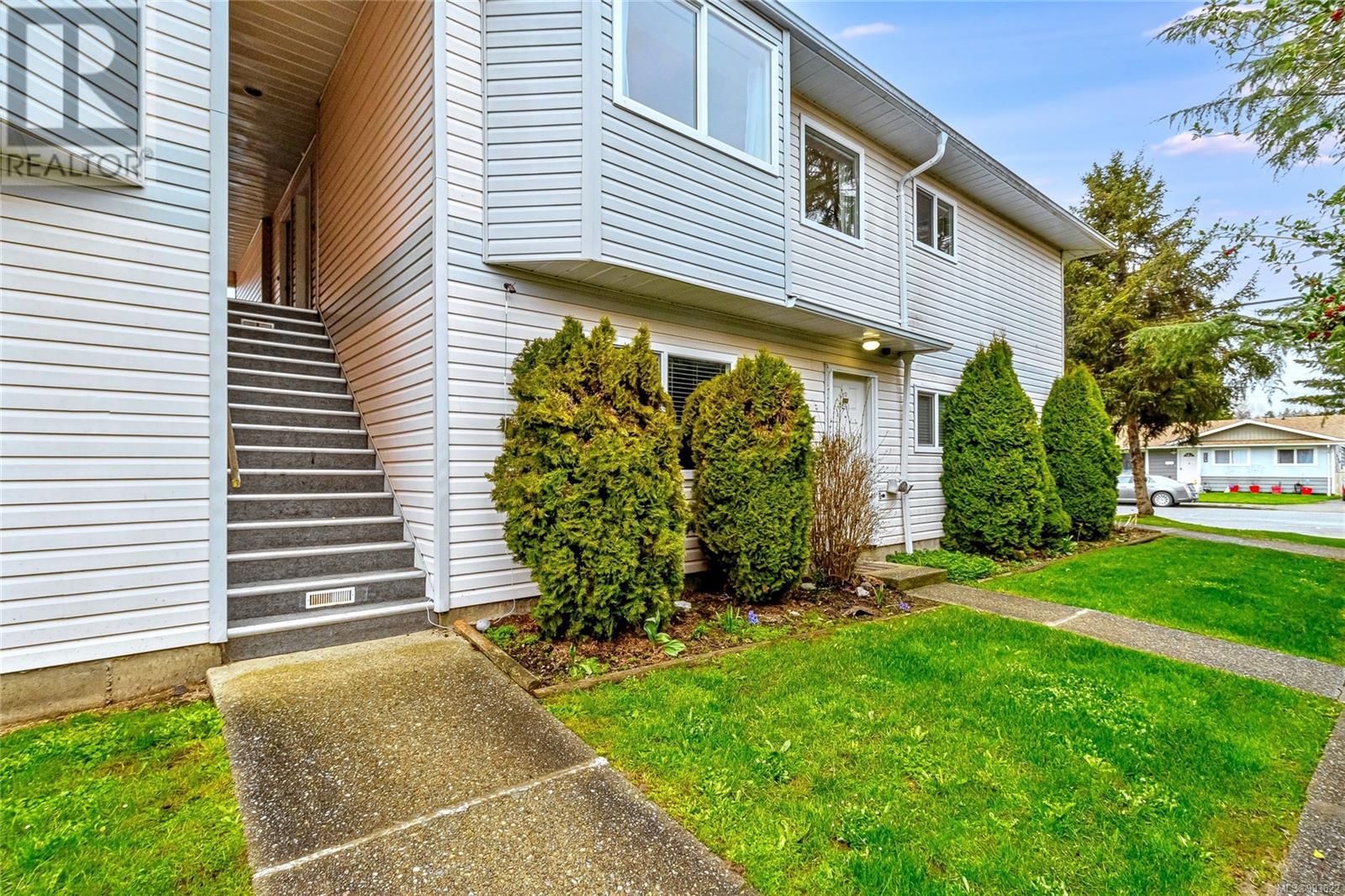202 2524 Lewis St, Duncan