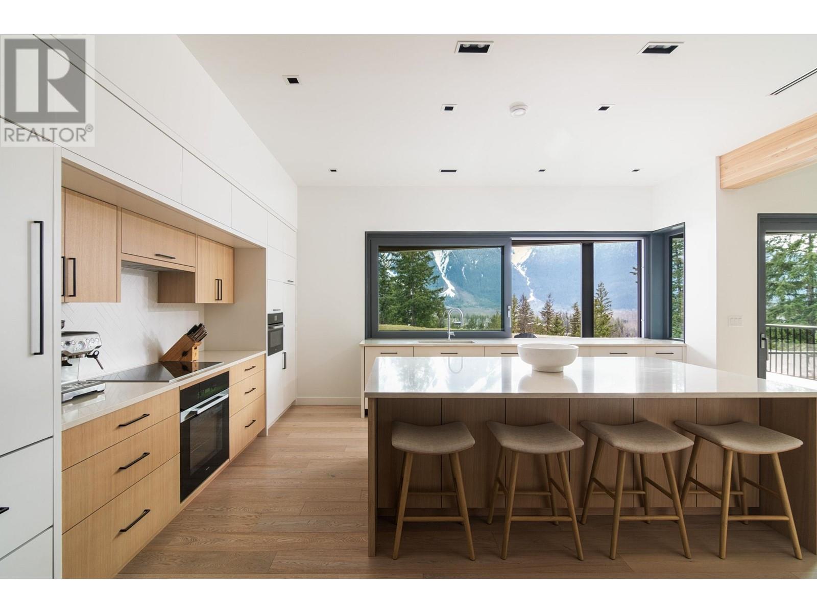 7510 PEBBLE CREEK DRIVE, Pemberton