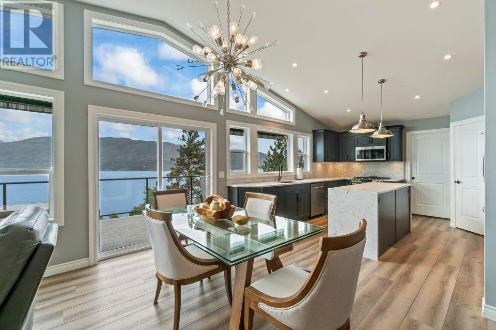  3949 Desert Pines Avenue, Peachland