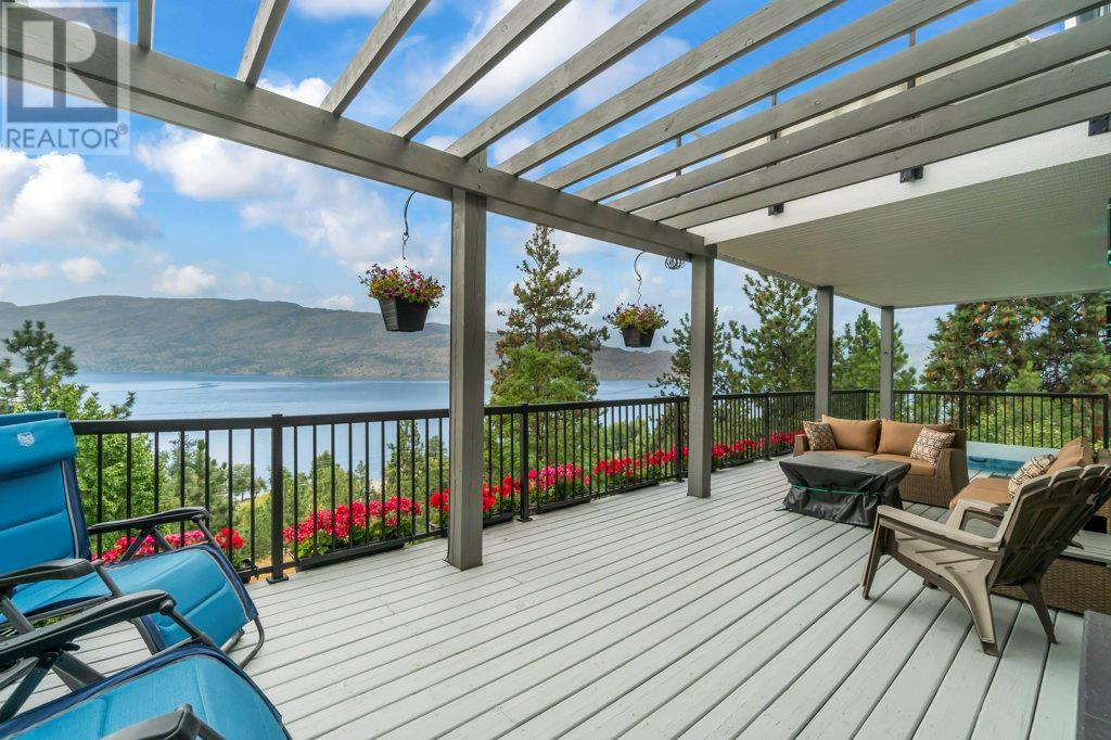  3949 Desert Pines Avenue, Peachland