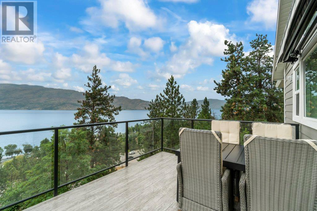  3949 Desert Pines Avenue, Peachland