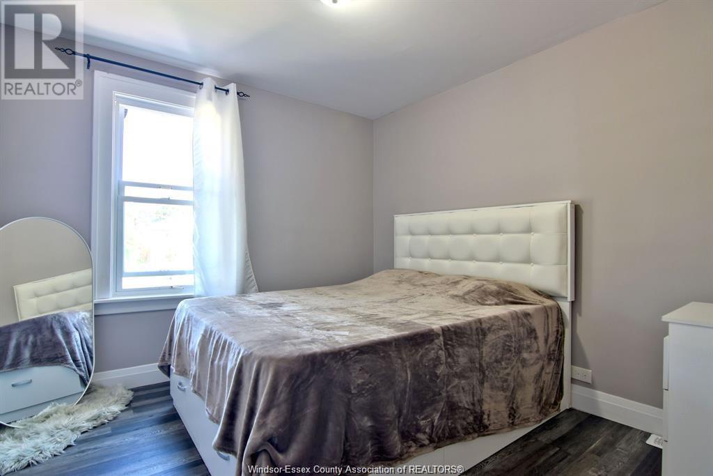 Photo 15 of 1391 Janette, Windsor ON