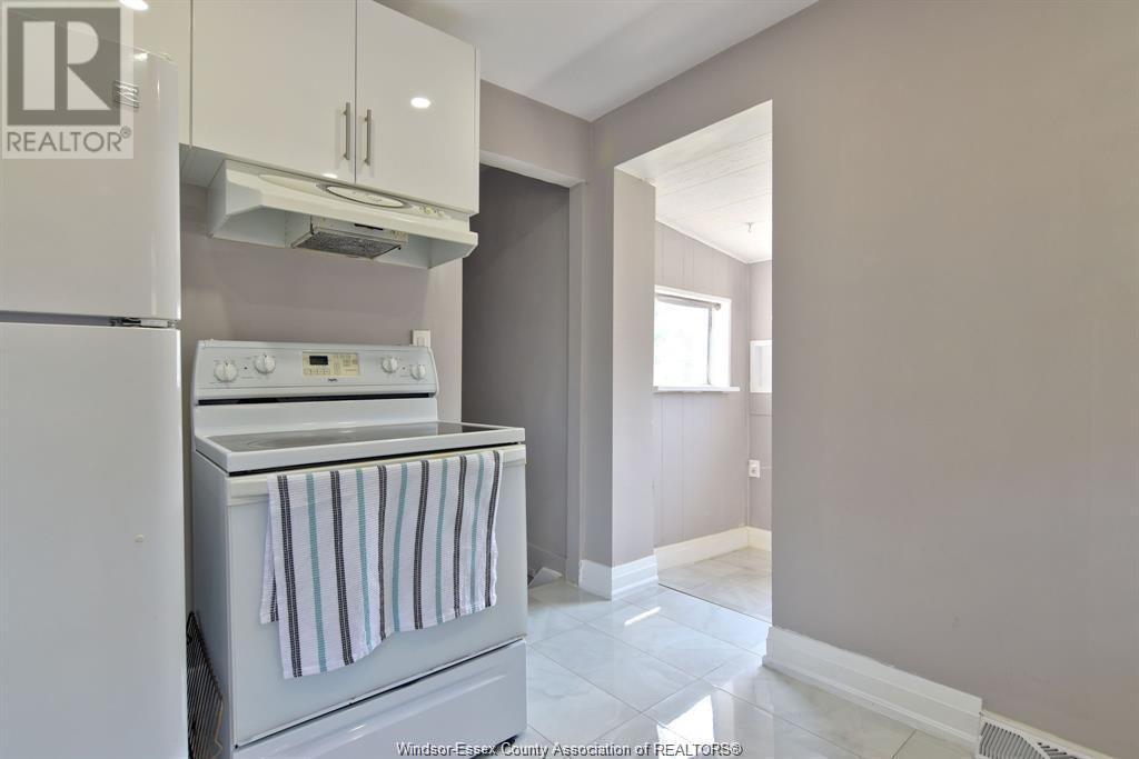 Photo 12 of 1391 Janette, Windsor ON