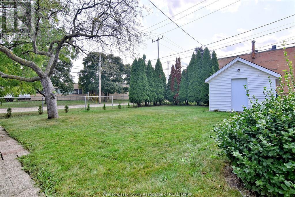 Photo 27 of 1391 Janette, Windsor ON