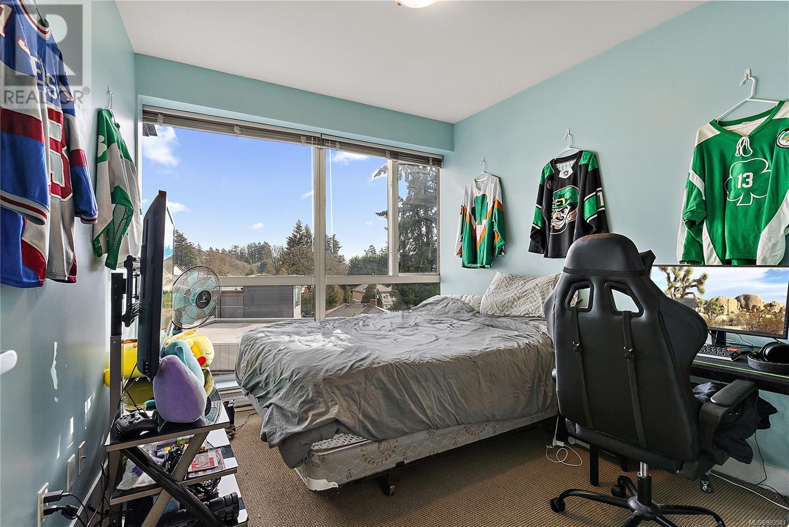 409 2745 Veterans Memorial Parkway, Langford