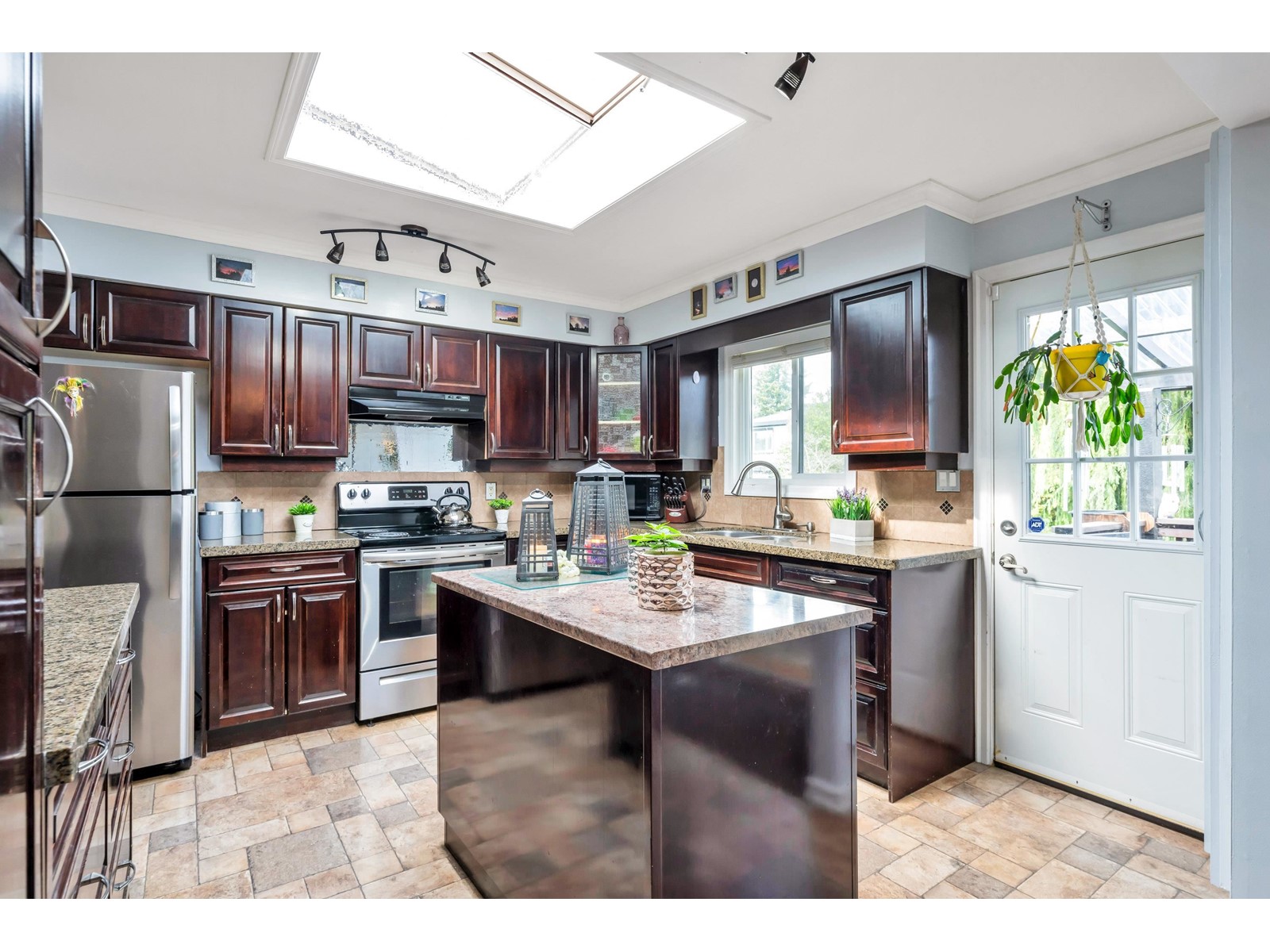 26679 30A AVENUE, Langley