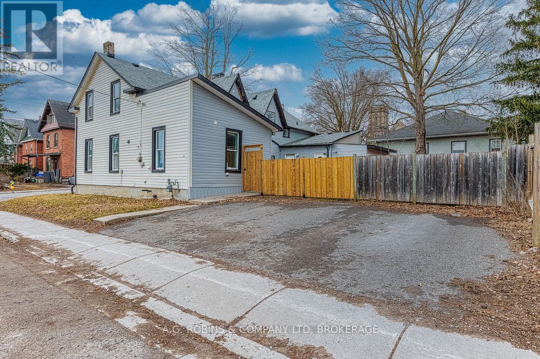 Photo 44 of 284 Brock Street, Peterborough Central ON