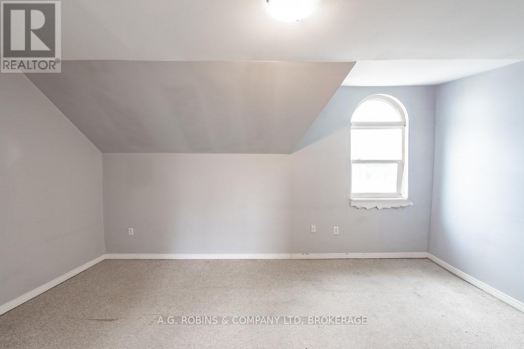 Photo 15 of 284 Brock Street, Peterborough Central ON