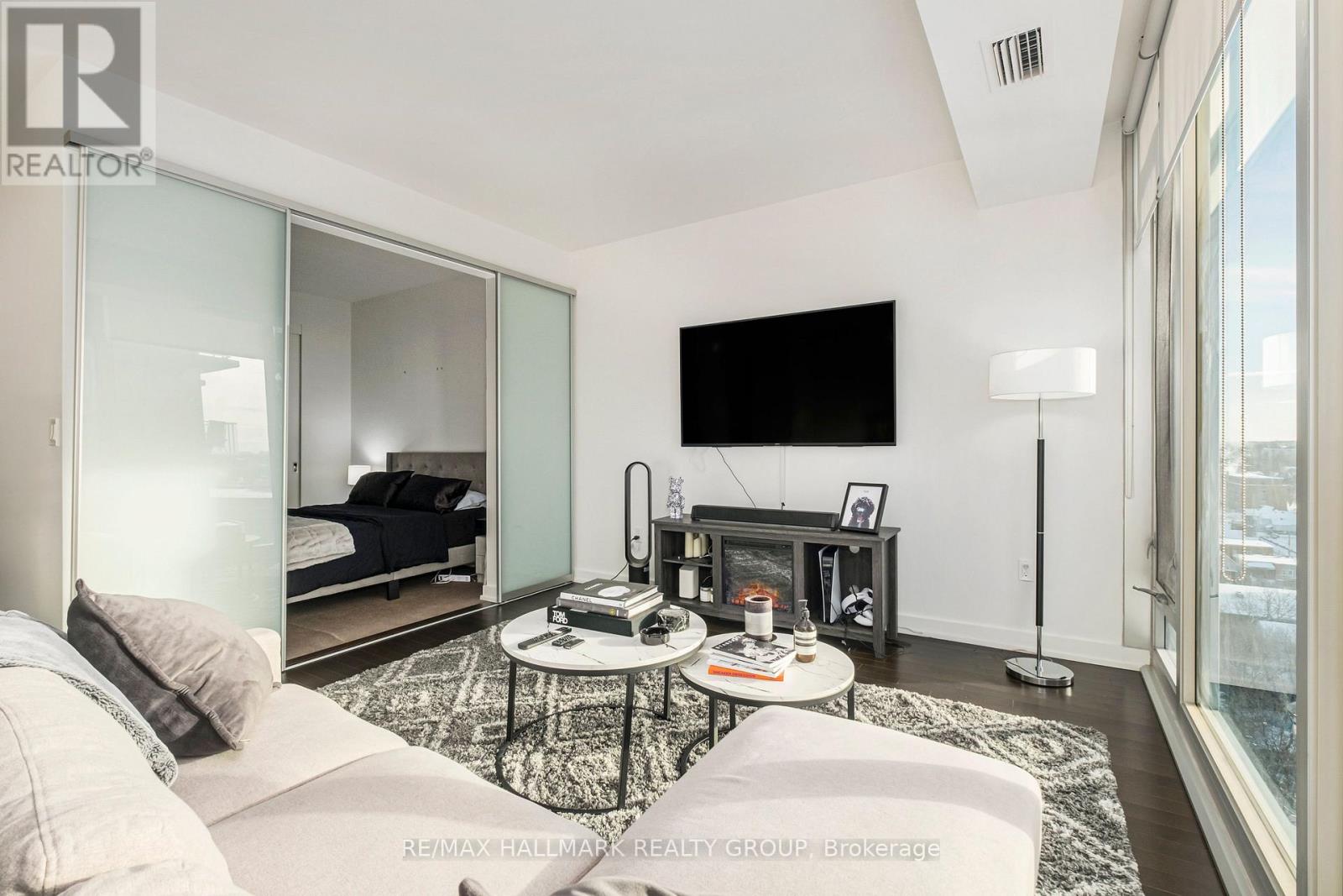 Photo 9 of 1111 111 Champagne Avenue S, Ottawa ON