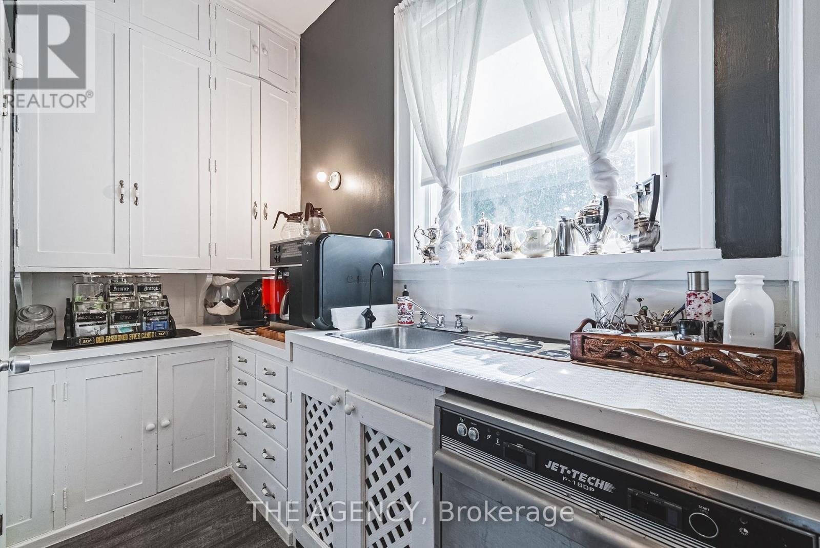 Photo 39 of 150 Prospect Street, Norfolk ON