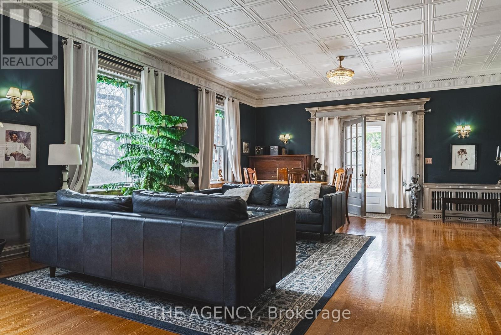 Photo 5 of 150 Prospect Street, Norfolk ON