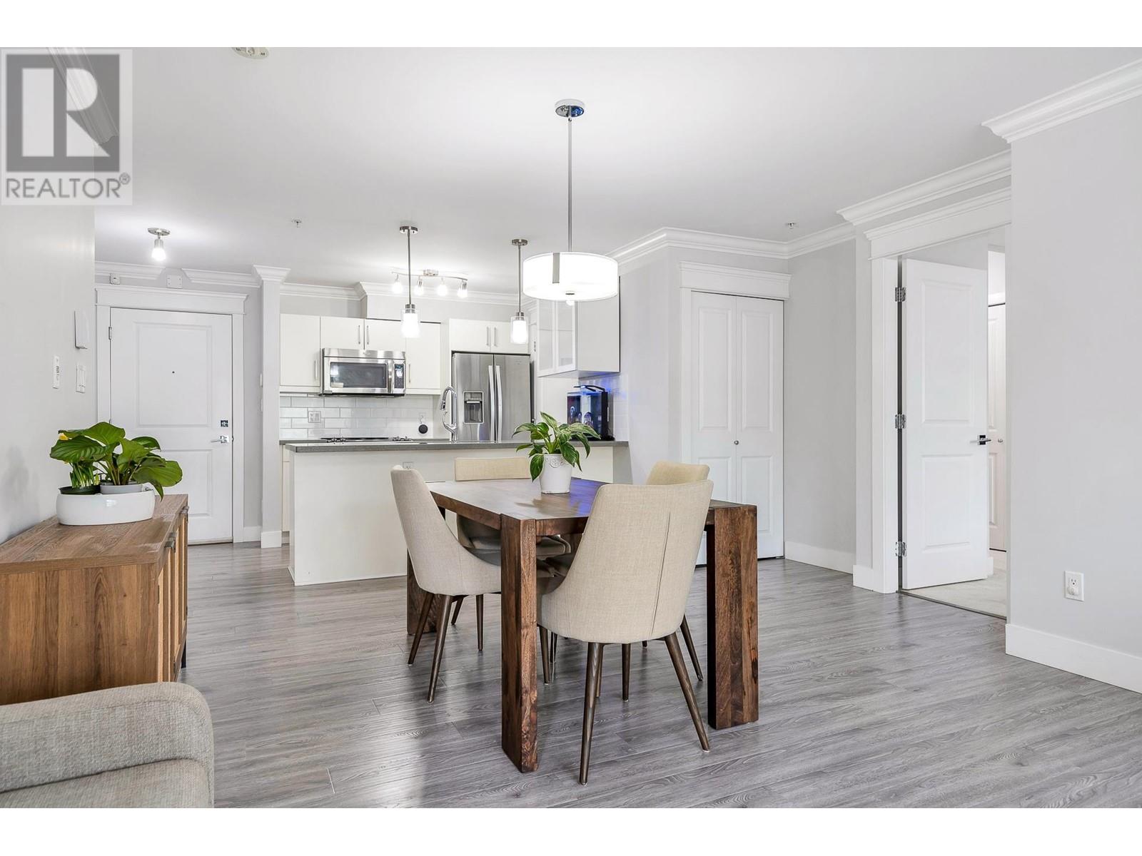 207 2268 SHAUGHNESSY STREET, Port Coquitlam real estate listing R2983517