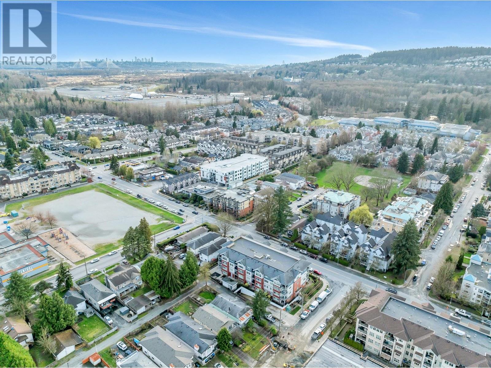 207 2268 SHAUGHNESSY STREET, Port Coquitlam