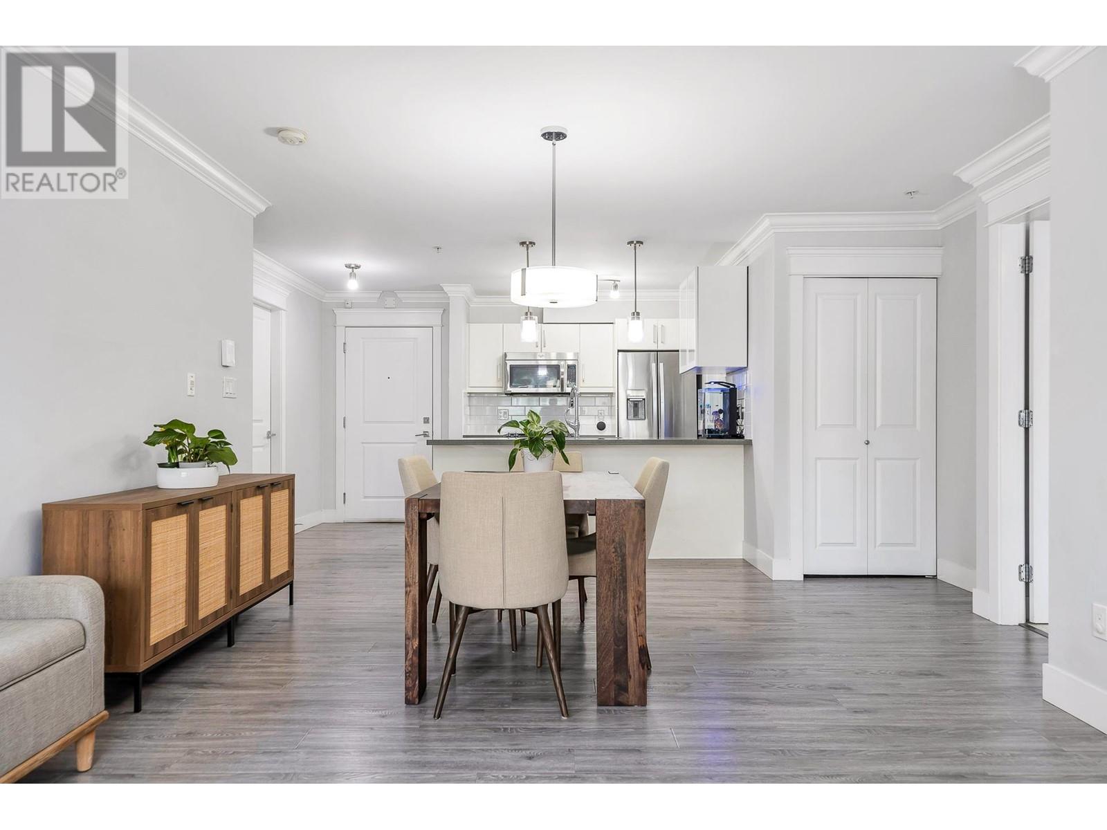 207 2268 SHAUGHNESSY STREET, Port Coquitlam real estate listing R2983517