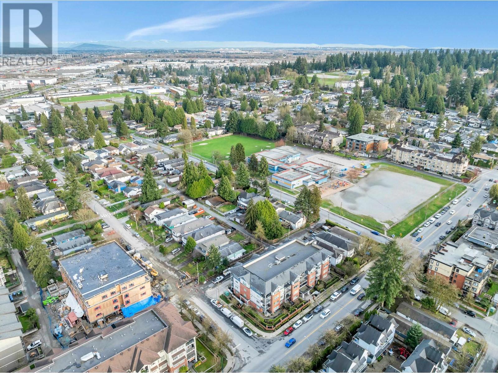 207 2268 SHAUGHNESSY STREET, Port Coquitlam real estate listing R2983517