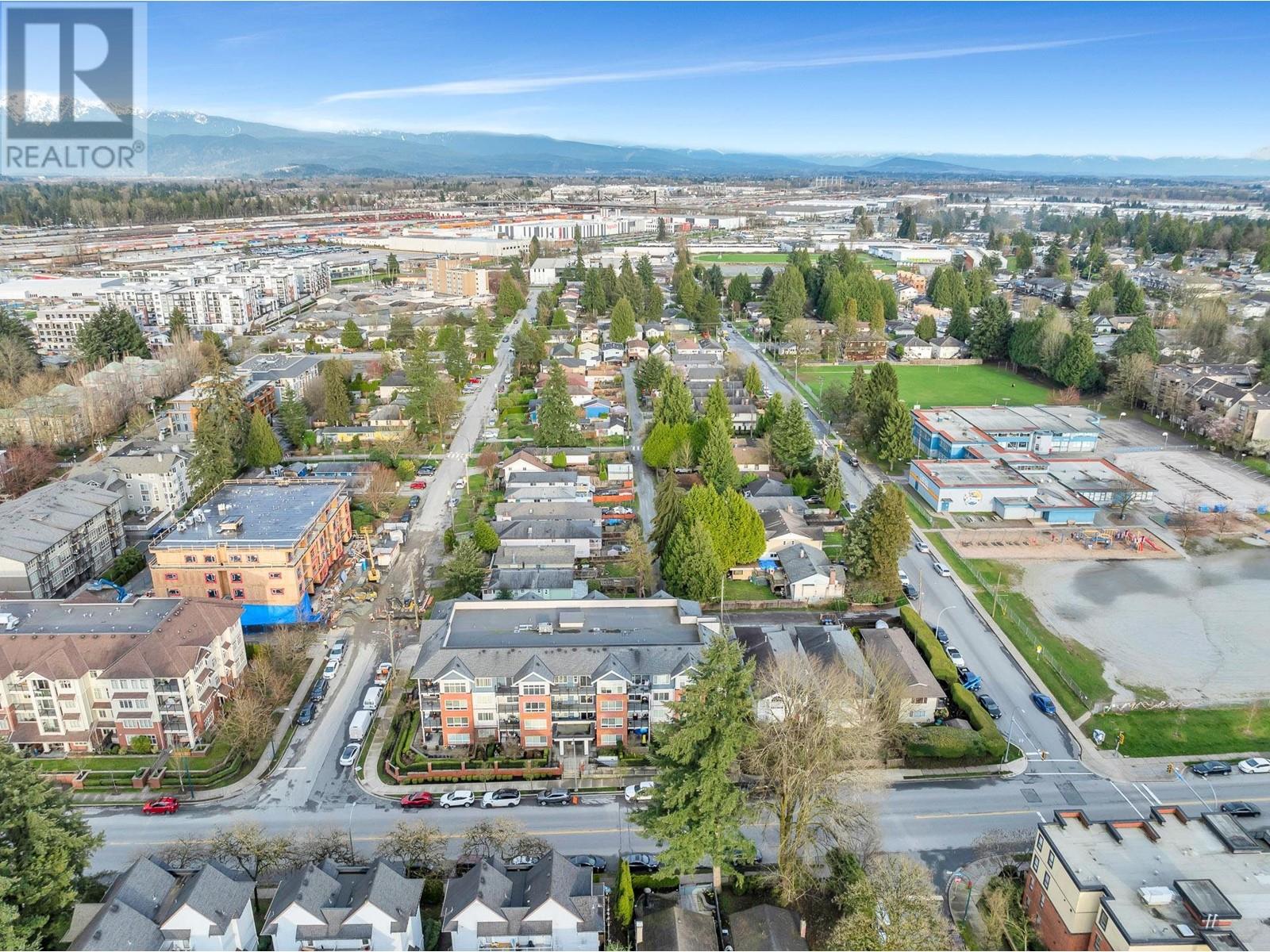 207 2268 SHAUGHNESSY STREET, Port Coquitlam real estate listing R2983517