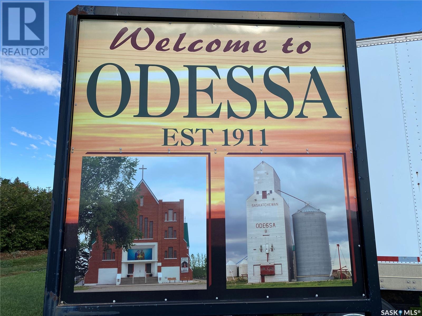 Photo 4 of 202 4th Street E, Odessa SK
