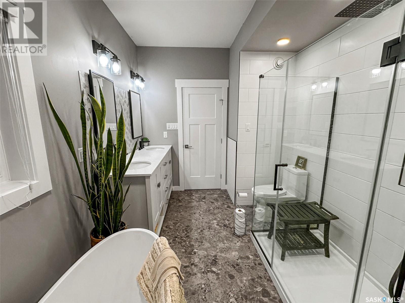 Photo 24 of 300 Mcelheran Drive, Swift Current Rm No 137 SK
