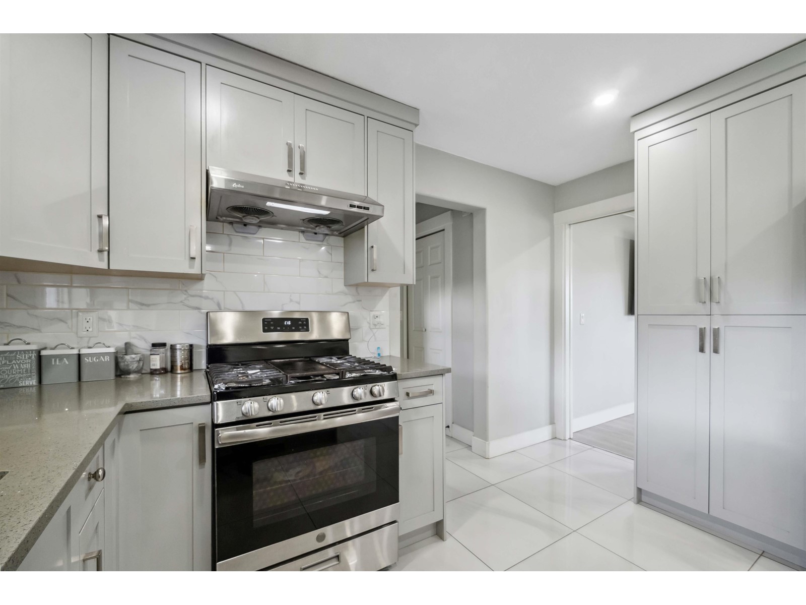 1885 MARION ROAD, Abbotsford