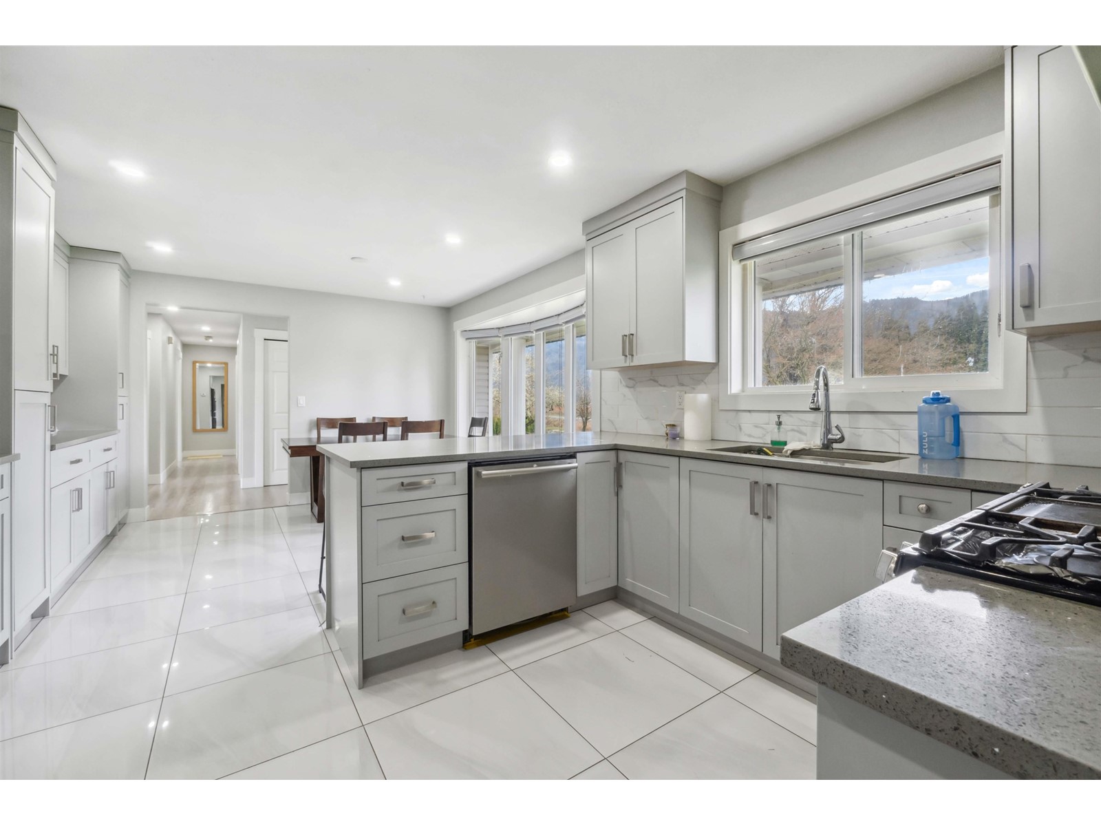 1885 MARION ROAD, Abbotsford
