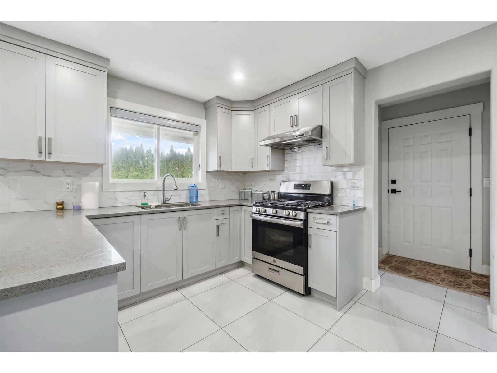 1885 MARION ROAD, Abbotsford